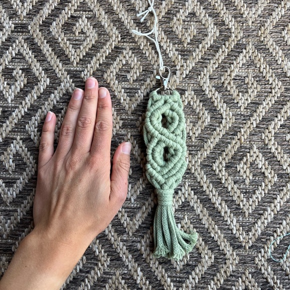 Macrame Keychain - Picture 5 of 5
